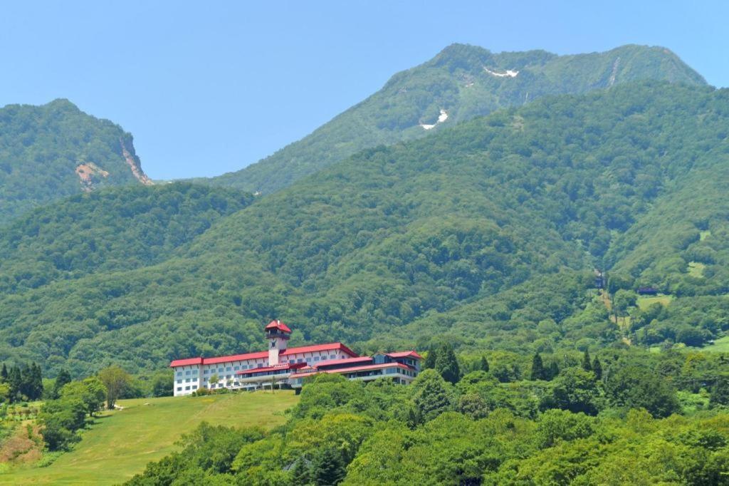Akakura Kanko Hotel Myoko Exterior photo
