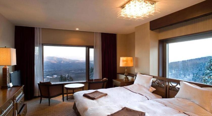 Akakura Kanko Hotel Myoko Exterior photo